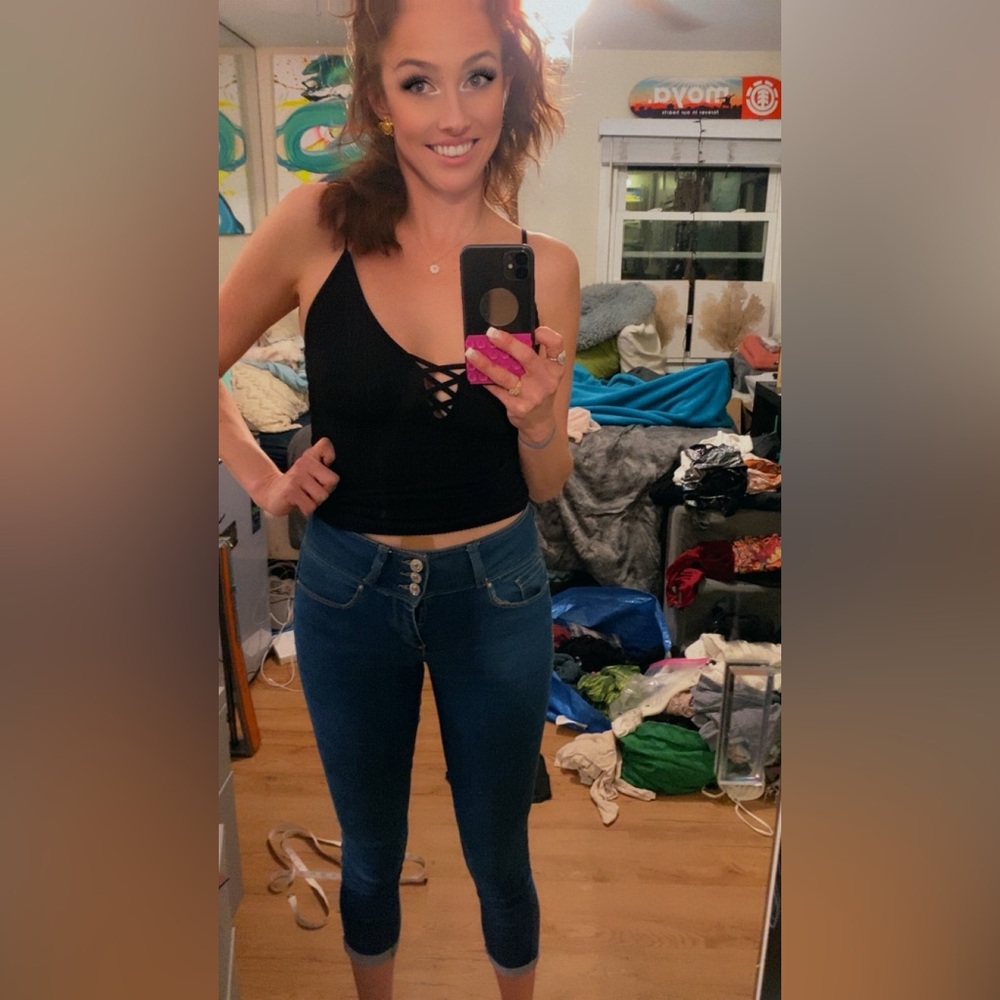 Classic Blue Cropped Ankle Jeans with Rolled Cuffs - Picture 6 of 17